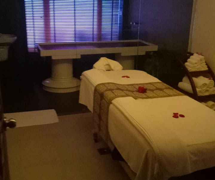 Moksha Spa Kochi